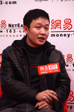 黄总采访照